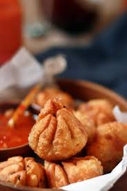 Fry Veg Momos (6Pcs.)